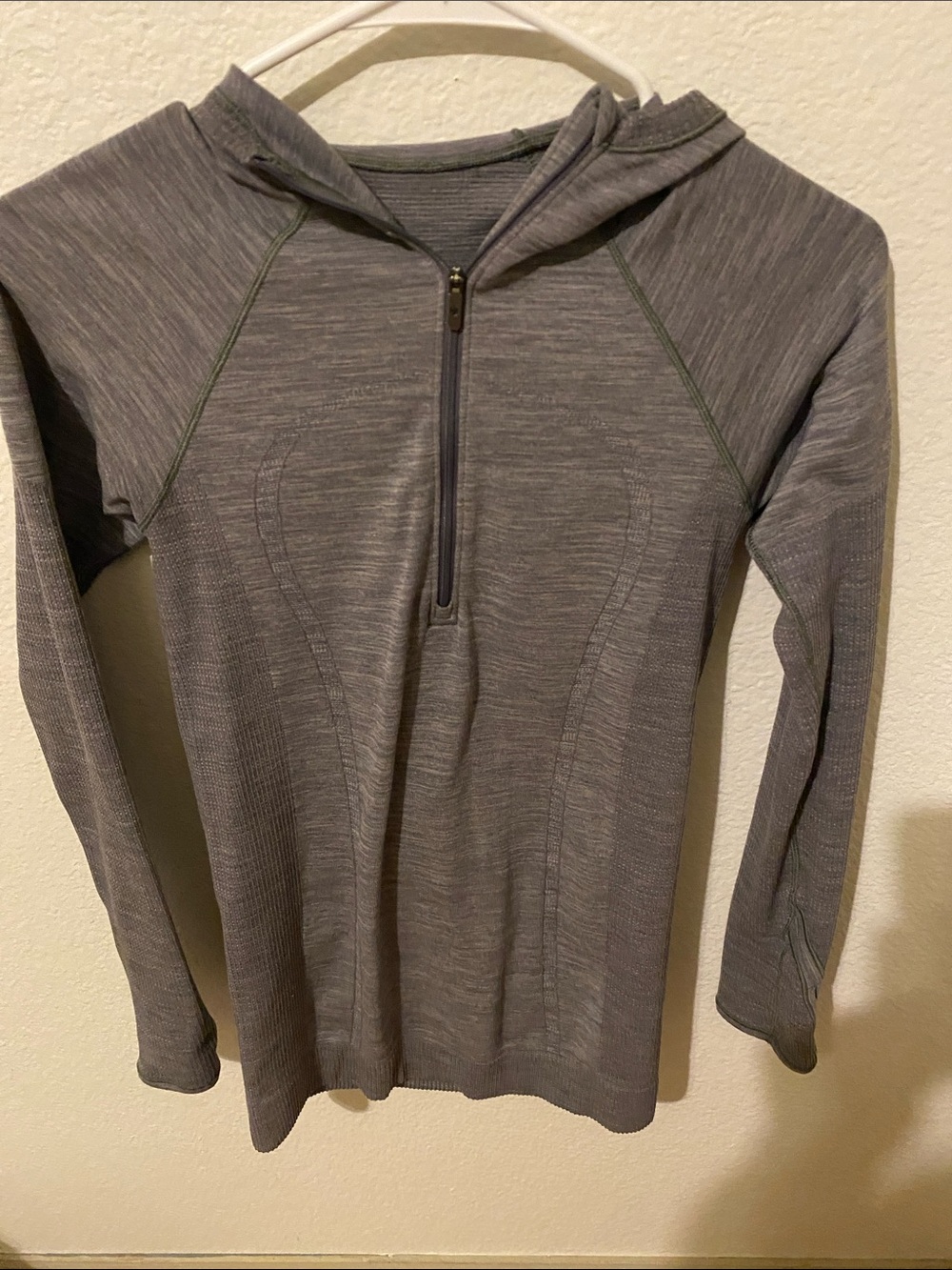 Lululemon zipped hoodie size small